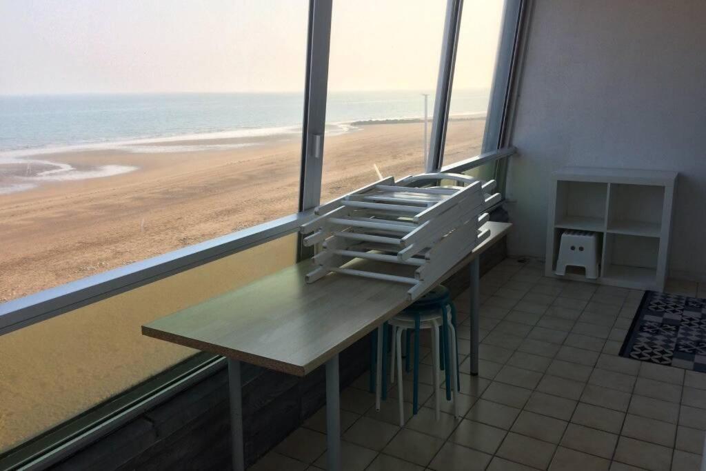 Appartement T2 Avec Vue Sur Mer Directe ! Courseulles-sur-Mer Ngoại thất bức ảnh